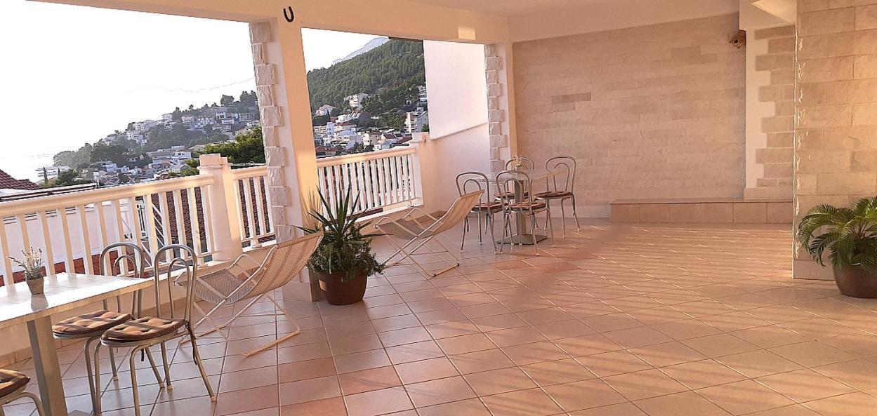 Apartments Villa Bonaca Baska Voda Ruang foto