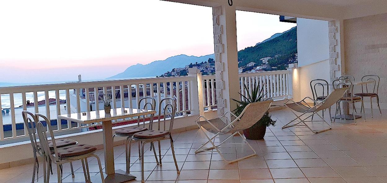 Apartments Villa Bonaca Baska Voda Ruang foto
