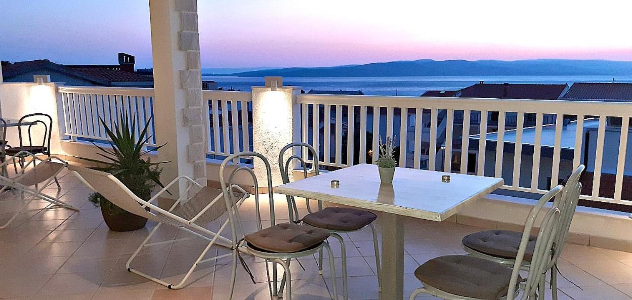 Apartments Villa Bonaca Baska Voda Ruang foto