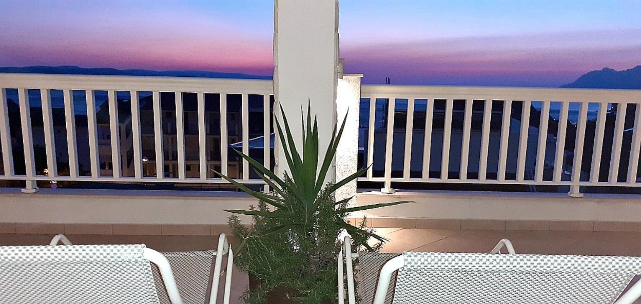 Apartments Villa Bonaca Baska Voda Ruang foto